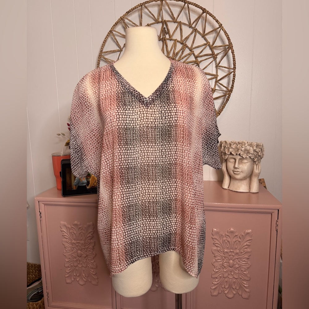 Cabi Elegant Women's sheer V-Neck Top -‎ Pink and Black